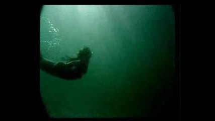 Hannah Mermaid - floating.. in water