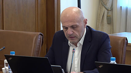 Дончев: Ще разполагаме с 804 млн. лева от европейския инструмент за справяне с пандемията