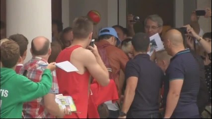 Посрещнаха Роналдо, Пепе и Коентрао като звезди в Португалия