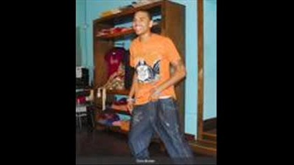 Chris Brown ft. t pain-kiss kiss