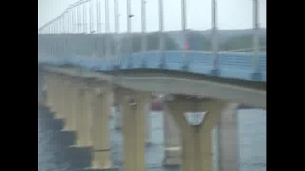 Клатещ се мост над Волга 