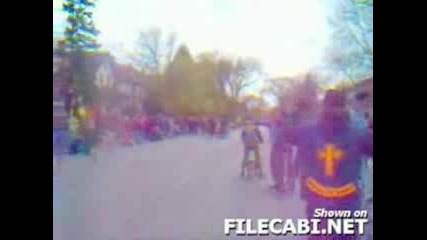 Каране На Велосипед В Обръч