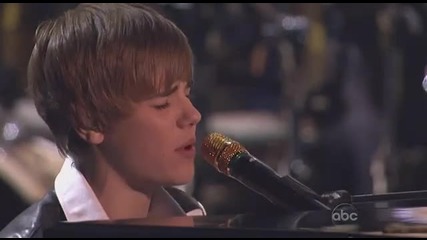 Justin Bieber ~ Pray ( American Music Awards 2010 )