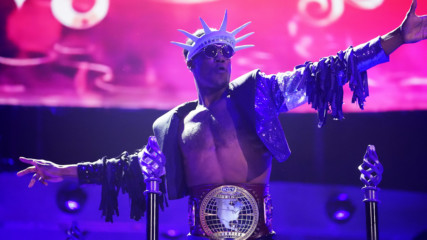 Velveteen Dream makes an all-American entrance: NXT TakeOver: New York (WWE Network Exclusive)