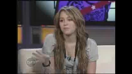 Miley Cyrus Interview At Tyra Banks Show 04102009 Part 1 (hq)