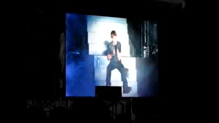 Justin Bieber - Pray ( Malaysia Live 21.04.2011 )