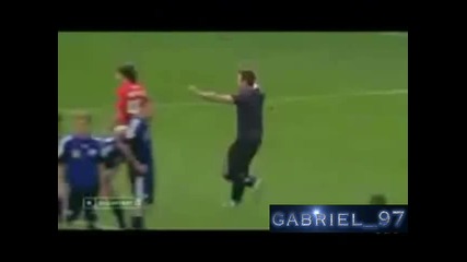 Фен вкарва дузпа на мач 