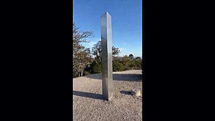 USA: Mysterious metal monolith comes back, now on top of Atascadero's Pine Mountain in California