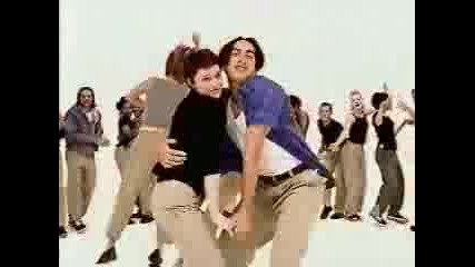 Gap Commercial - Khaki Swing