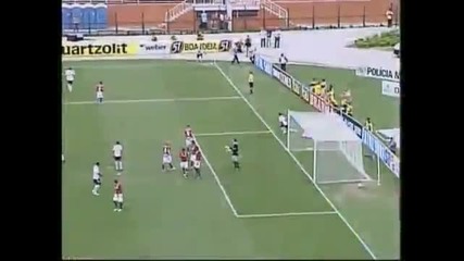 Изумителен Гол - Roberto Carlos (corinthians v Portuguesa, 16.01.2011) 