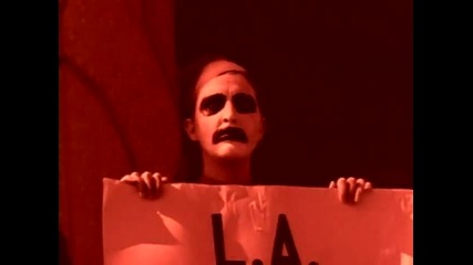 Red Hot Chili Peppers - Suck My Kiss (video)