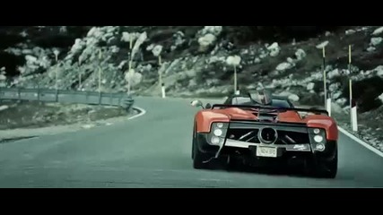 Pagani vs Lamborghini - Need for Speed Hot Pursuit 