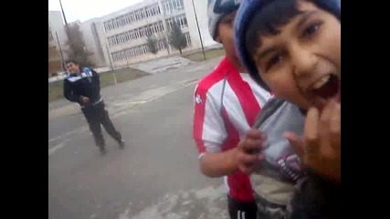 Ненормалните Тв - B Монтана 7 и 8 Даскало скок от цимента