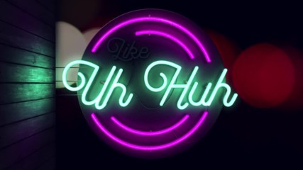 Julia Michaels - Uh Huh ( Lyric Video )