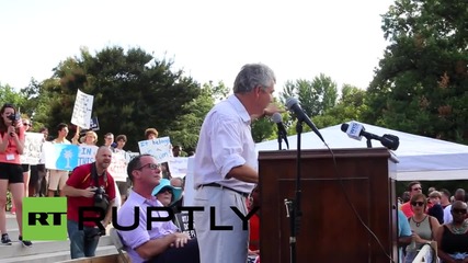 USA: Thousands demand removal of Confederate flag in South Carolina