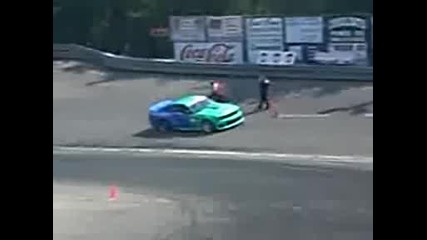 vaughn gitten jr drift at wall with new motor