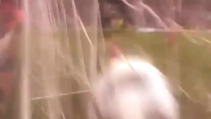 Luis Suarez Free Kick Style 