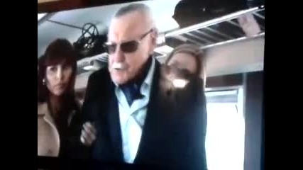 Кратка роля на легендата Стан Лий в сериала Агентите на Щ. И. Т. (2013-2014)
