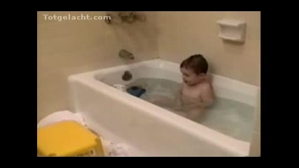Котките не обичат водата