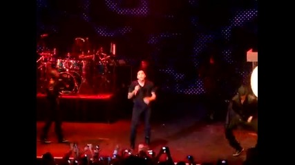 Chris Brown - Yo(excuse me miss) at L.a. show 18.11.2009 