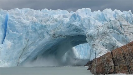 Ледников мост се сгромолясва