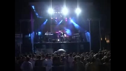 Tropico Band - Pitas kako mi je - (Live) - (Leskovac 04.09.2008.)