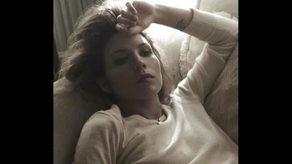 *2013* Skylar Grey - White suburban