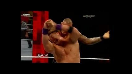 Wwe raw 25.10.2010 Randy Orton vs john cena 