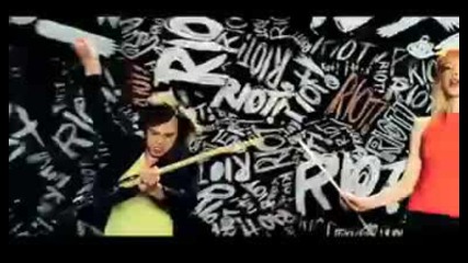 Paramore - Misery Business