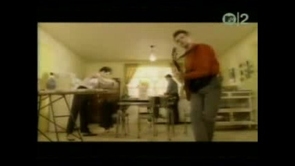 Crowded House - Don`t Dream It`s Over