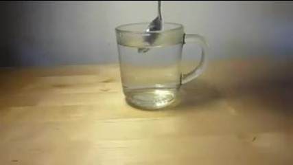 Не се шегуваи с водата.