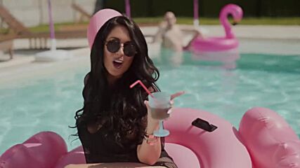 Sche x Ivana Krunic - Oci Balkanske (official Video ｜ 2025).mp4