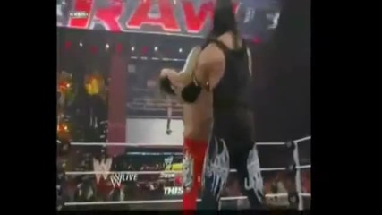 The Undertaker - Chokeslam