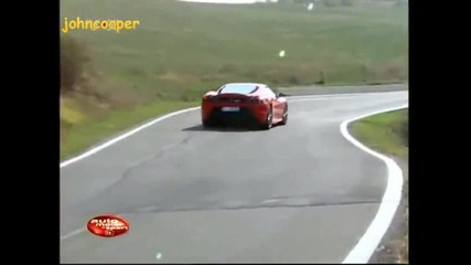 Ferrari F430 Scuderia Показва Какво Може