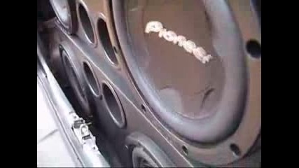Pioneer - Bass
