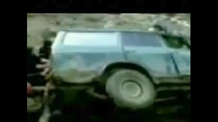 How - Not - To - Flip - Over - A - Car.flv