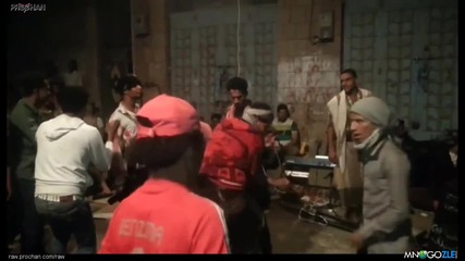 Gangnam style с калашник в Йемен