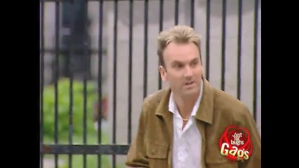 Скрита камера - Лудория Разрушаване на кола:)