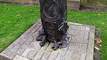 Паметник на жертвите и пострадалите в катастрофи (Ливърпул)