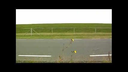 Audi R8 V10 vs Nissan Gtr to 402 meters