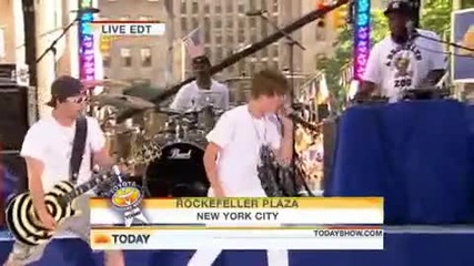 Justin Bieber - Never Say Never ( Live Show 06 04 2010 )