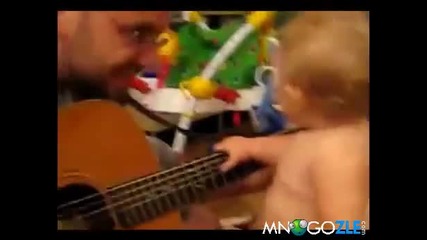 Бебе играе на Bon Djouvi