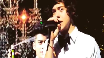 Harry Styles __ When I look at you.