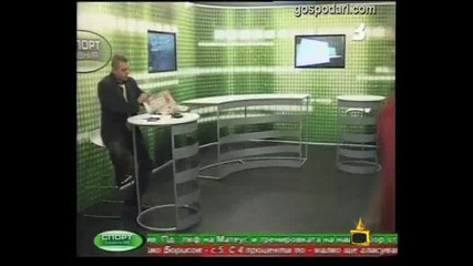 Господари на ефира - зад ефир