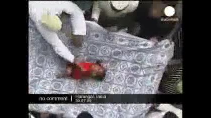 Хвърляне на бебета в Индия 