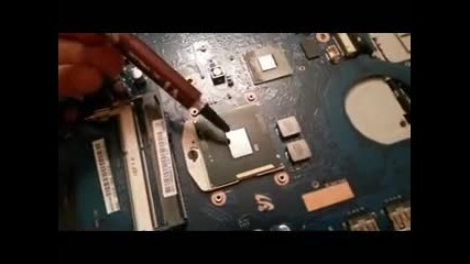 Разглобяване на Лаптоп, почистване и смяна на Термо-паста