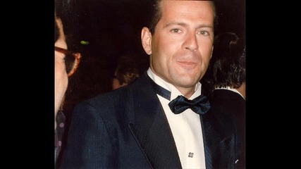 [h] Bruce Willis [h]