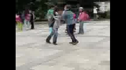 Mov00474.3gp