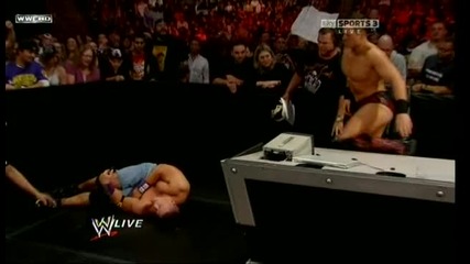 John Cena vs The Miz Кой Да Бъде Капитан на Отбора на Braggin Rights Next Week Orton and Cena vs Пед 