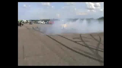 Tова лудеее многобмв 